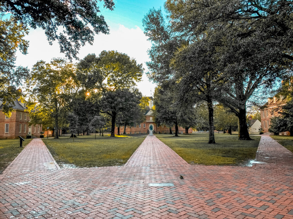 williamsburg va tourist info