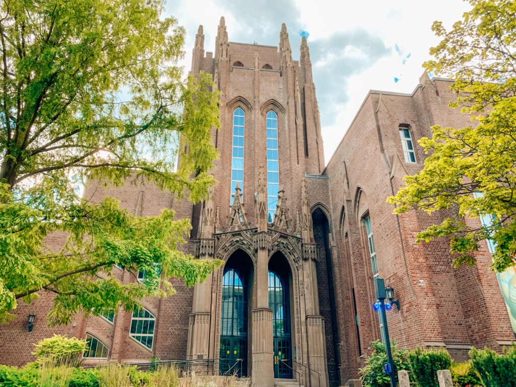 This is an image of the Yale Peabody Museum of Natural History in New Haven, Connecticut. 